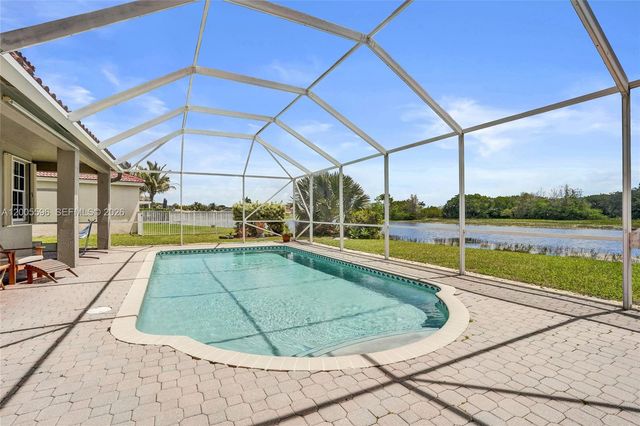 4281 Laurel Ridge Cir, Weston, FL 33331