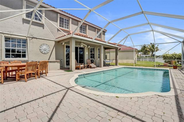4281 Laurel Ridge Cir, Weston, FL 33331