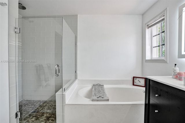 4281 Laurel Ridge Cir, Weston, FL 33331