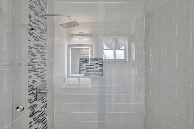 4281 Laurel Ridge Cir, Weston, FL 33331