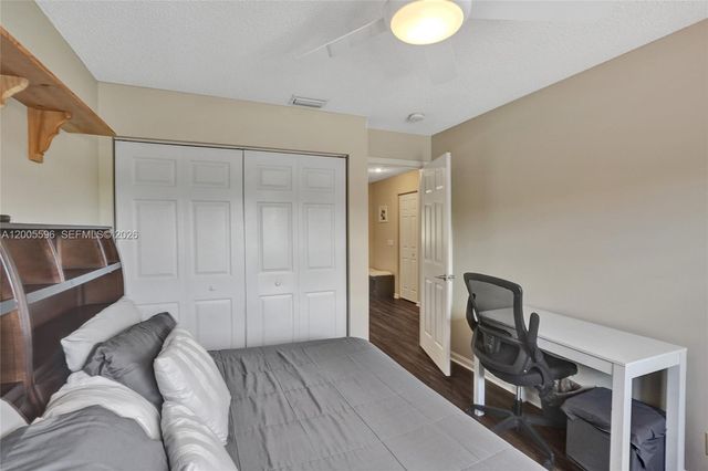 4281 Laurel Ridge Cir, Weston, FL 33331