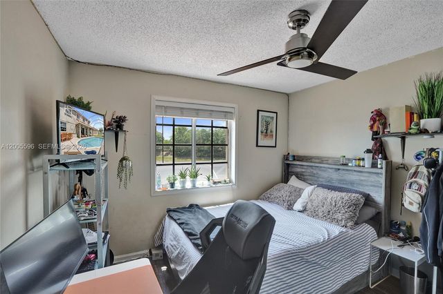 4281 Laurel Ridge Cir, Weston, FL 33331