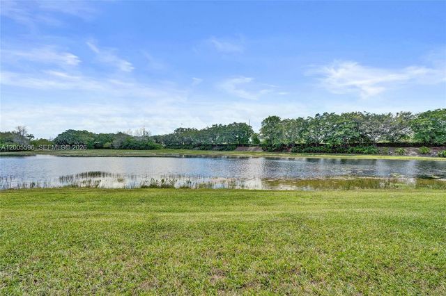 4281 Laurel Ridge Cir, Weston, FL 33331