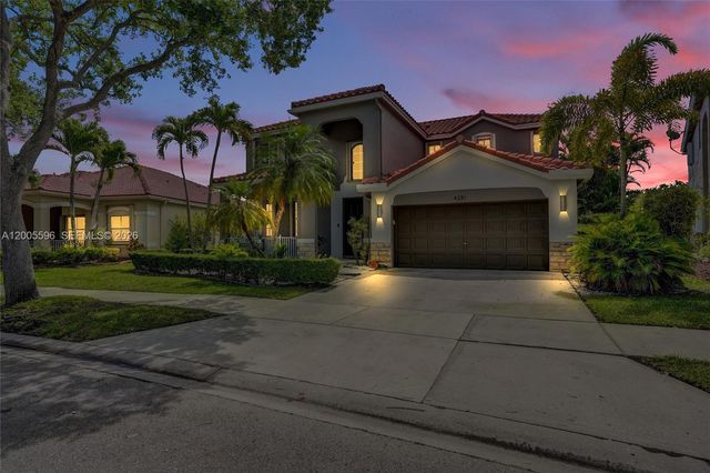 4281 Laurel Ridge Cir, Weston, FL 33331