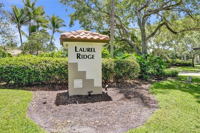 4281 Laurel Ridge Cir, Weston, FL 33331
