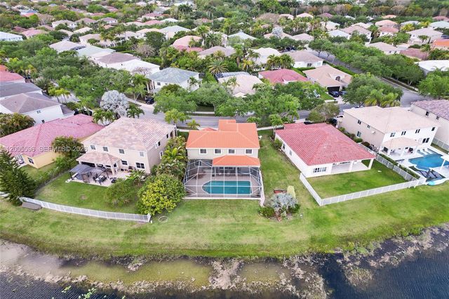 4281 Laurel Ridge Cir, Weston, FL 33331