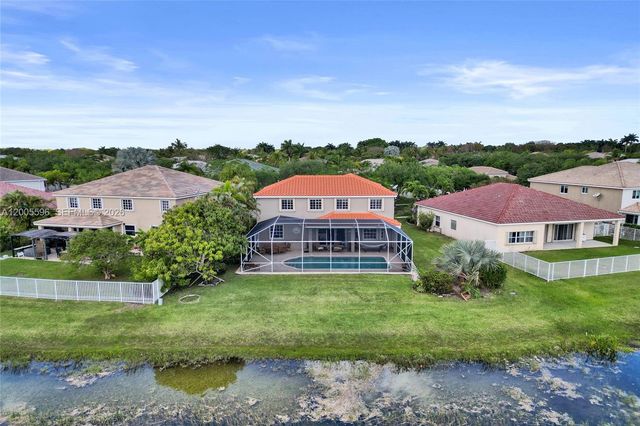 4281 Laurel Ridge Cir, Weston, FL 33331