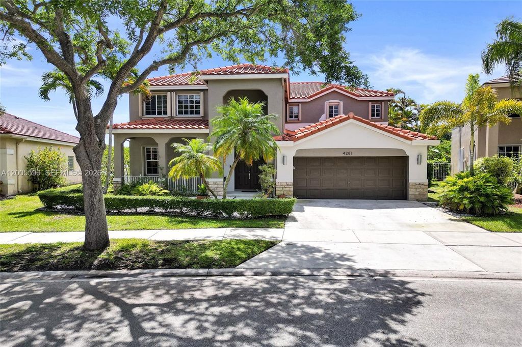 4281 Laurel Ridge Cir, Weston, FL 33331