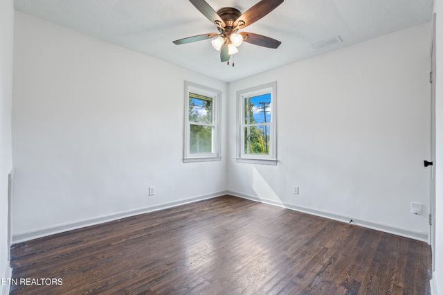 2407 Upland Ave, Knoxville, TN 37917