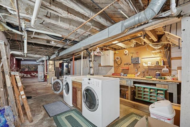 802 3rd Ave E, Ashland, WI 54806