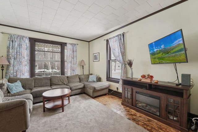 802 3rd Ave E, Ashland, WI 54806