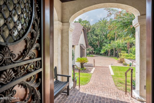 1 Cedar Lane, Hilton Head Island, SC 29926