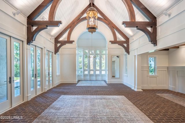 1 Cedar Lane, Hilton Head Island, SC 29926