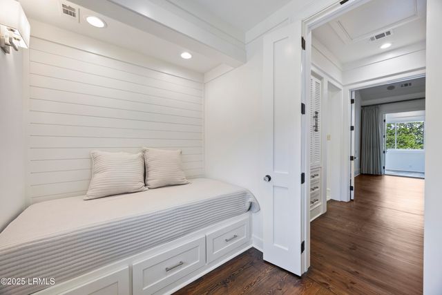 1 Cedar Lane, Hilton Head Island, SC 29926