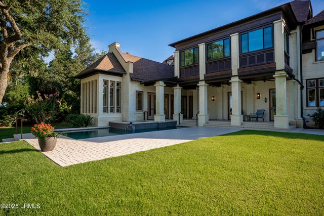 1 Cedar Lane, Hilton Head Island, SC 29926