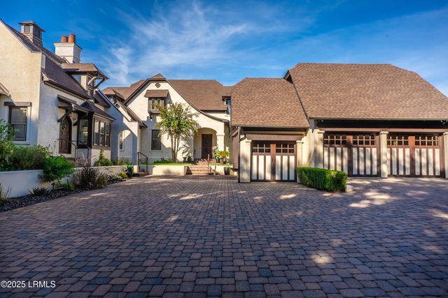 1 Cedar Lane, Hilton Head Island, SC 29926