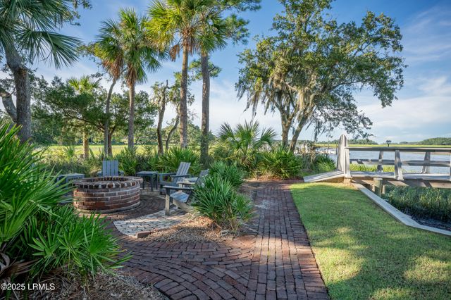 1 Cedar Lane, Hilton Head Island, SC 29926
