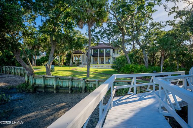 1 Cedar Lane, Hilton Head Island, SC 29926