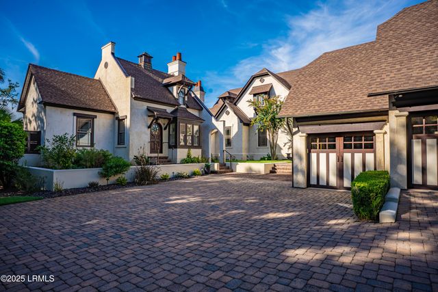 1 Cedar Lane, Hilton Head Island, SC 29926