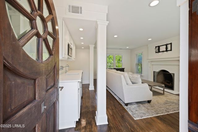 1 Cedar Lane, Hilton Head Island, SC 29926