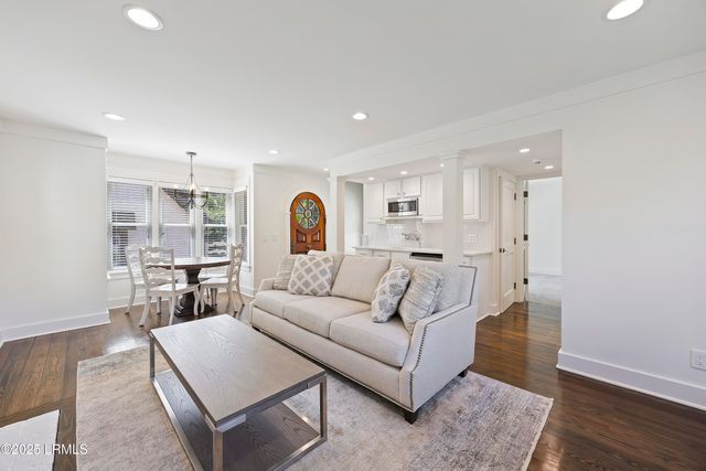 1 Cedar Lane, Hilton Head Island, SC 29926