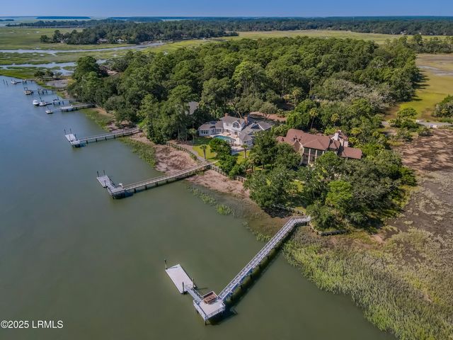 1 Cedar Lane, Hilton Head Island, SC 29926