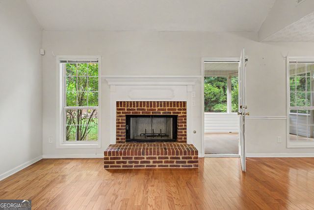 305 Surrey Park Drive, Fayetteville, GA 30215