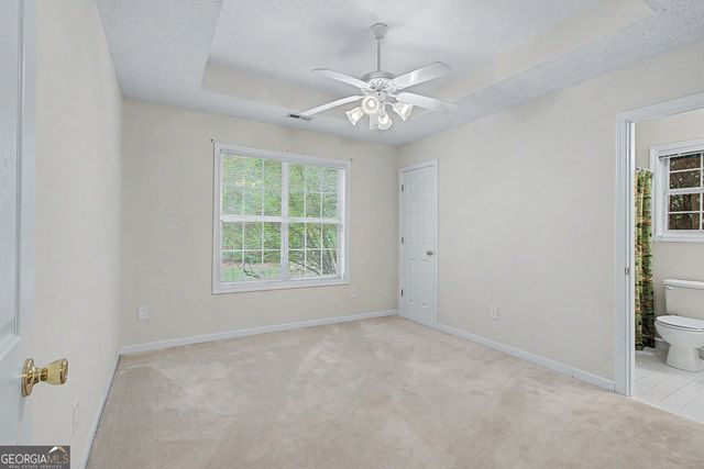 305 Surrey Park Drive, Fayetteville, GA 30215