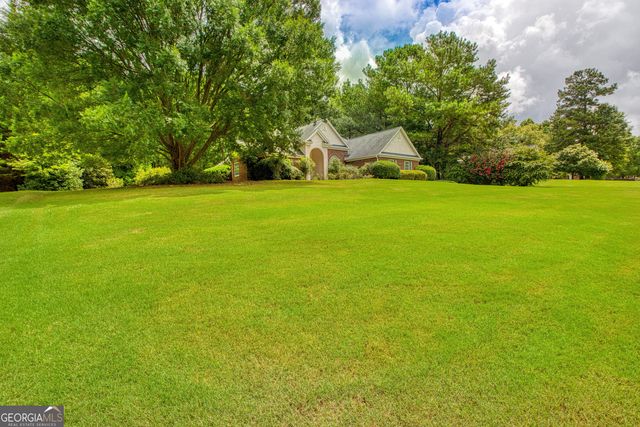 305 Surrey Park Drive, Fayetteville, GA 30215