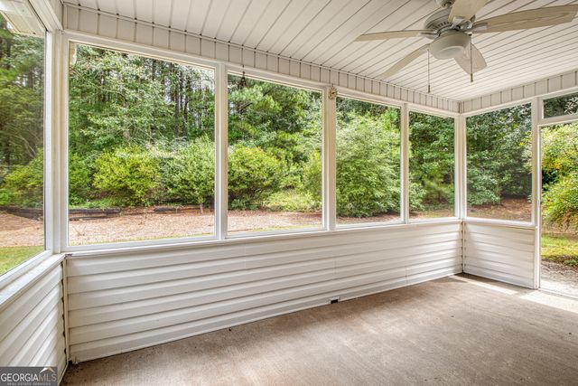305 Surrey Park Drive, Fayetteville, GA 30215