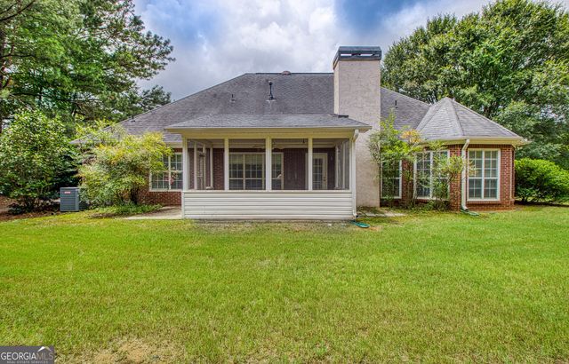 305 Surrey Park Drive, Fayetteville, GA 30215