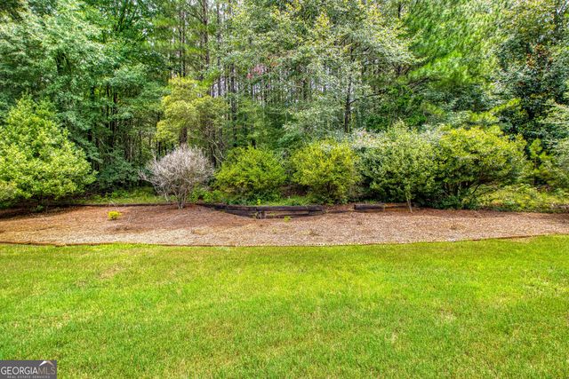 305 Surrey Park Drive, Fayetteville, GA 30215