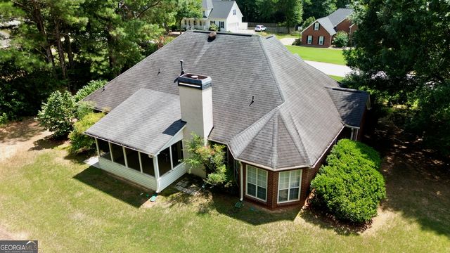 305 Surrey Park Drive, Fayetteville, GA 30215