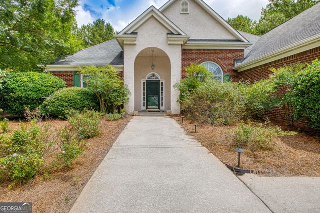 305 Surrey Park Drive, Fayetteville, GA 30215