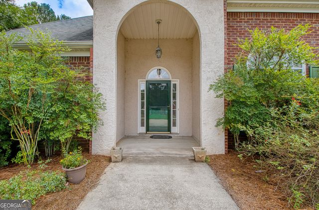 305 Surrey Park Drive, Fayetteville, GA 30215
