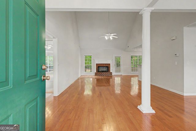 305 Surrey Park Drive, Fayetteville, GA 30215