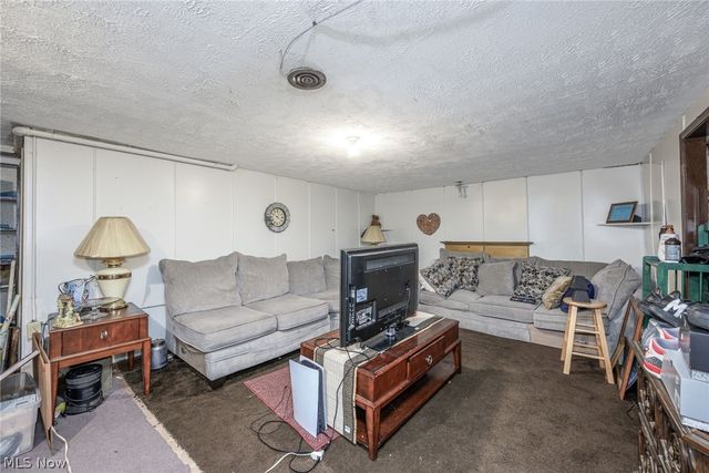 1117 N Main Street, Akron, OH 44310