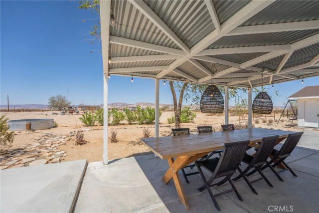 290 Bluegrass Road, 29 Palms, CA 92277
