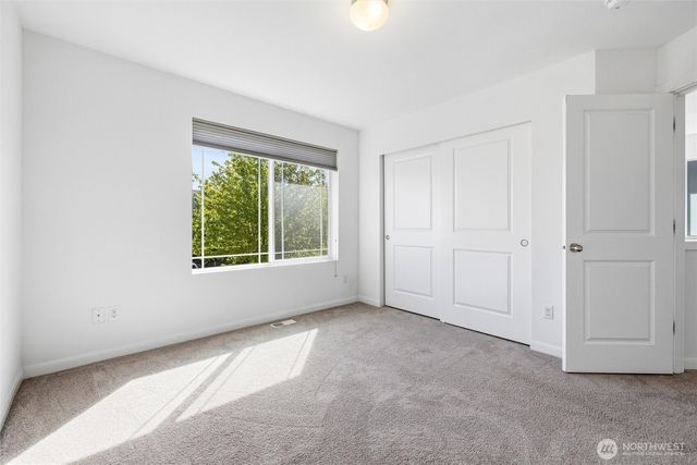 709 Crested Butte Boulevard, Mount Vernon, WA 98273