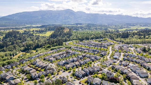 709 Crested Butte Boulevard, Mount Vernon, WA 98273