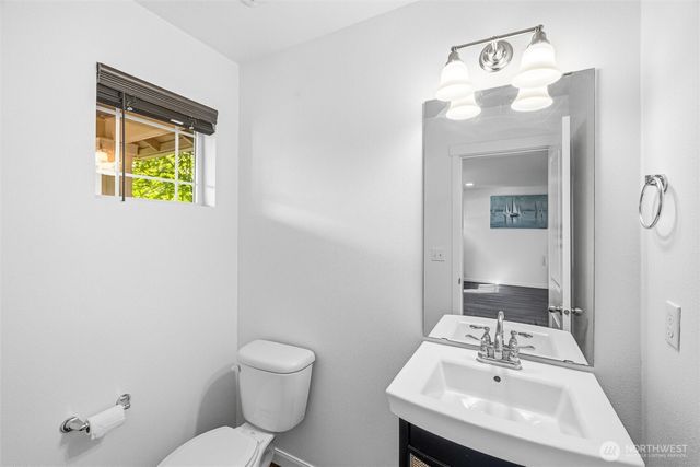 709 Crested Butte Boulevard, Mount Vernon, WA 98273