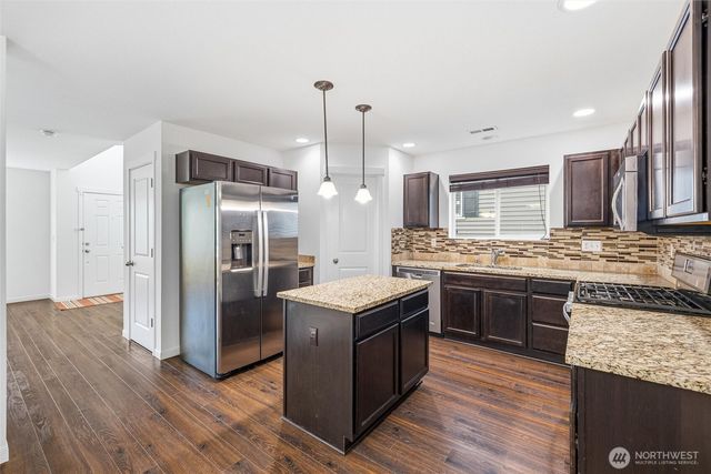 709 Crested Butte Boulevard, Mount Vernon, WA 98273