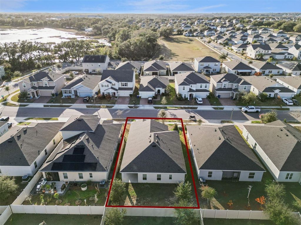 Image 35 of property listing at 9356 ST THERESE STREET, Groveland, FL 34736