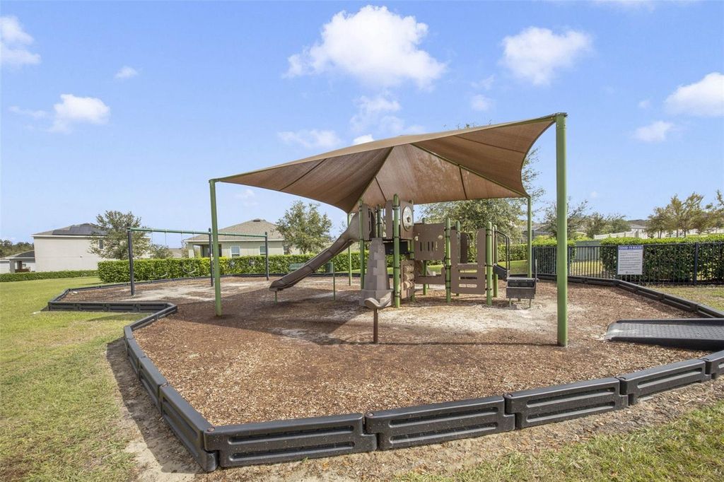 Image 41 of property listing at 9356 ST THERESE STREET, Groveland, FL 34736