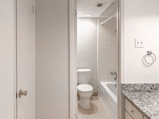 5138 Amesbury Drive 110, Dallas, TX 75206