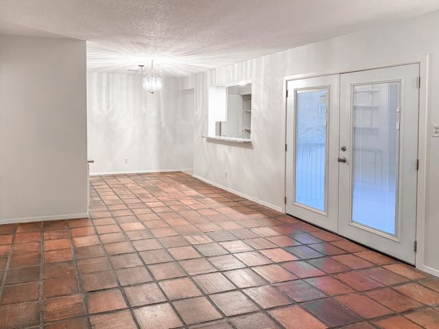 5138 Amesbury Drive 110, Dallas, TX 75206