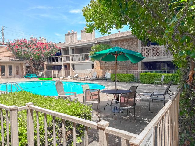5138 Amesbury Drive 110, Dallas, TX 75206