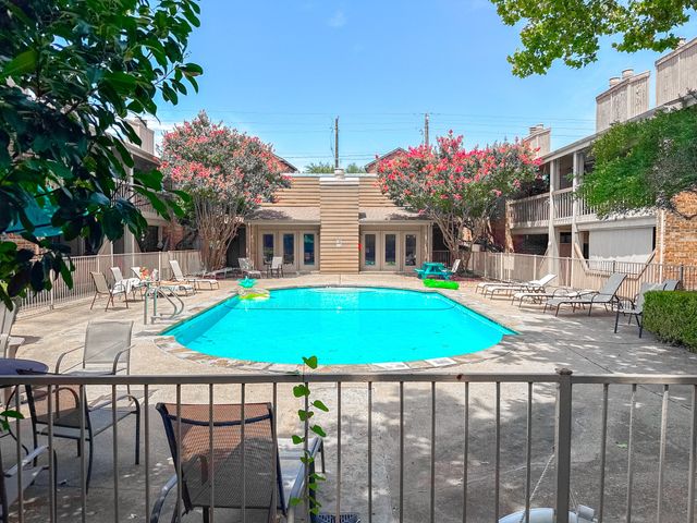 5138 Amesbury Drive 110, Dallas, TX 75206