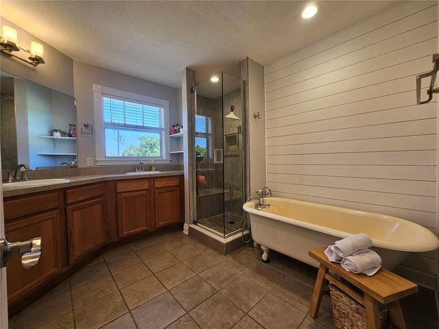 7402 S DE SOTO STREET, Tampa, FL 33616