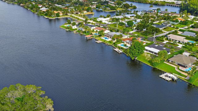 7523 Pine Tree Lane, Lake Clarke Shores, FL 33406